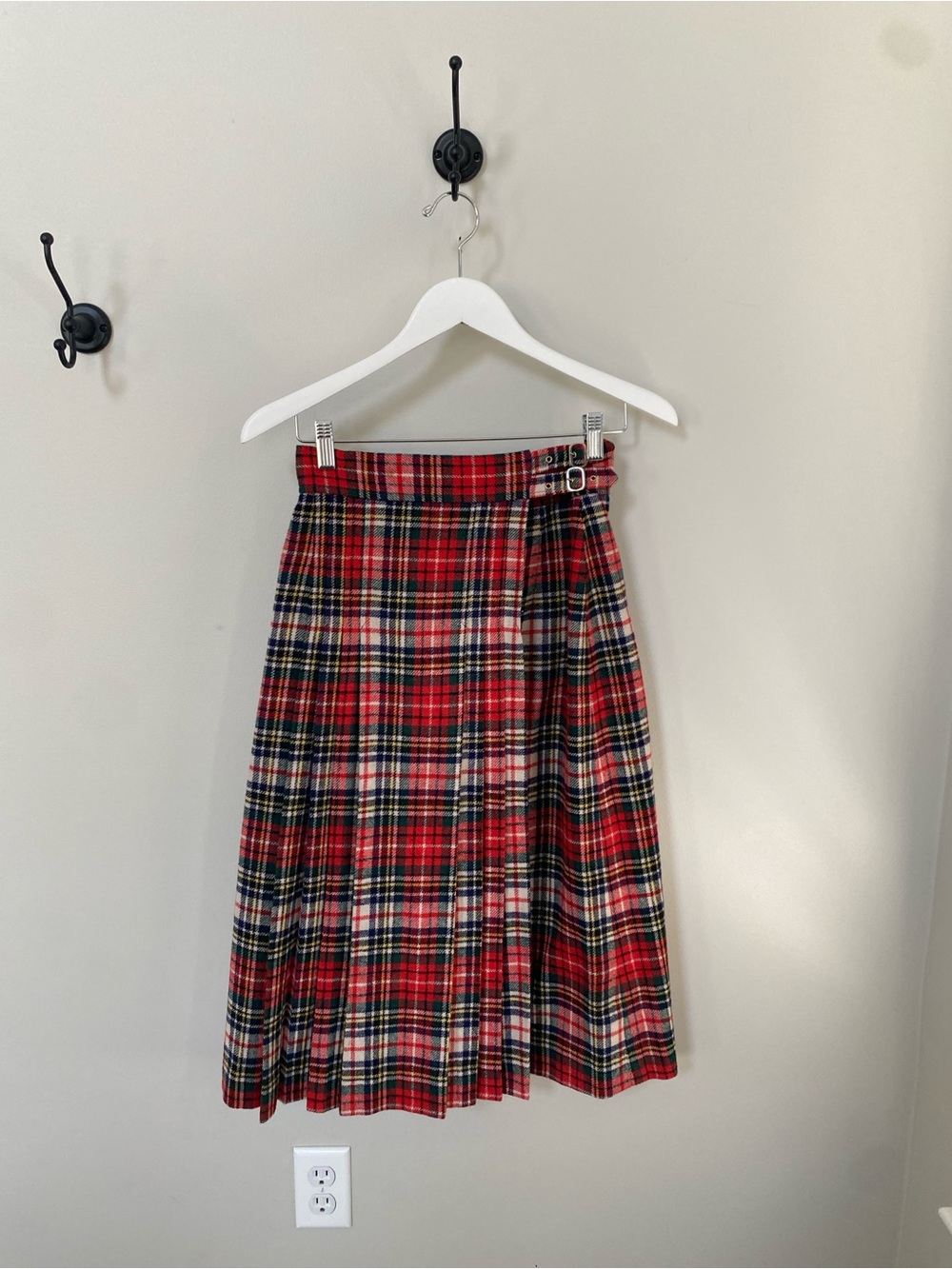 Vintage French European PUB Wool Blend Plaid Kilt Skirt Womens Small
